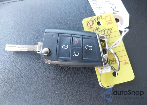 2019 Volkswagen Tiguan 2.0T Se/2.0T Sel/2.0T Sel R-Line/2.0T Sel R-Line Black from USA, damaged, VIN 3VV2B7AX6KM045954